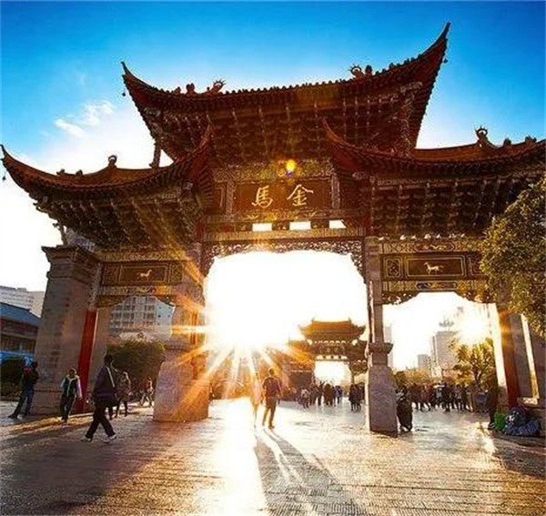 書中品春城，文人墨客筆下的昆明美景